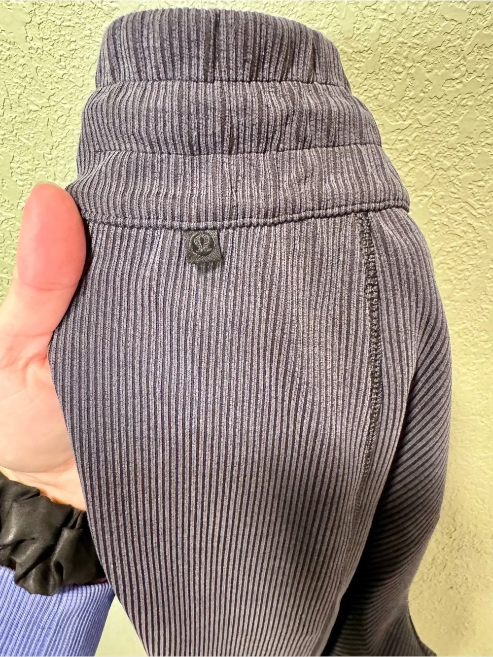 Lululemon Soft Stream Wide Leg Pants size 4